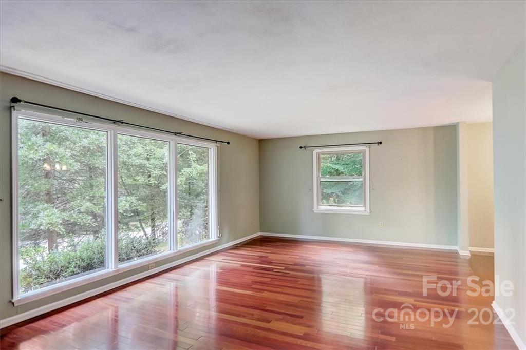 2 Chipmunk Cove Road Asheville, NC 28804 - Photo 6 of 44 Gallery Image 6