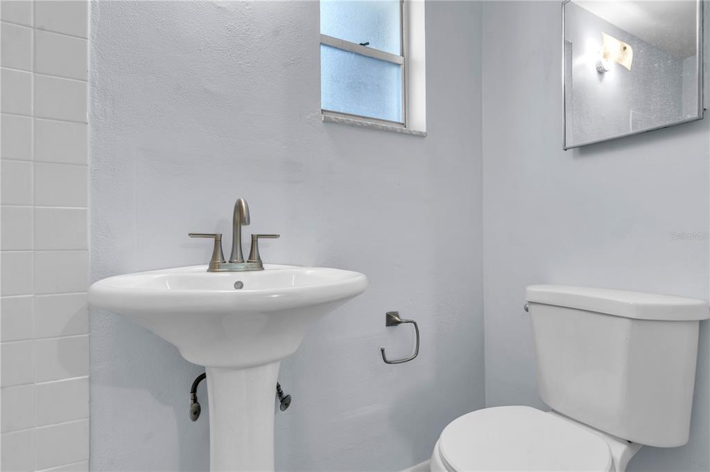 10804 Kingsbridge Road Port Richey, FL 34668 - Photo 10 of 40 Gallery Image 10