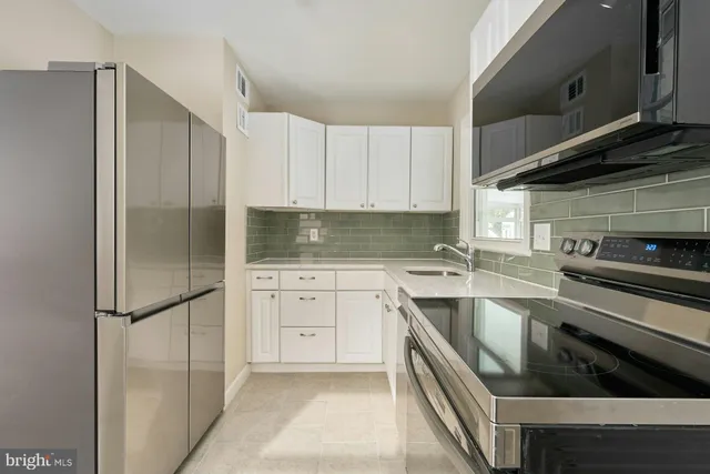 $675,000 | 6621 Cornell Drive, Alexandria, VA 22307