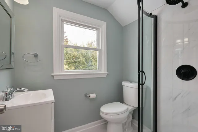 $675,000 | 6621 Cornell Drive, Alexandria, VA 22307