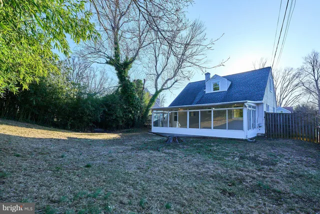 $675,000 | 6621 Cornell Drive, Alexandria, VA 22307