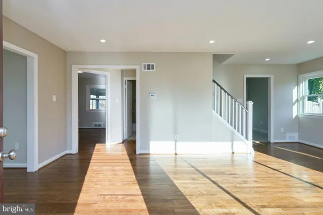 $675,000 | 6621 Cornell Drive, Alexandria, VA 22307