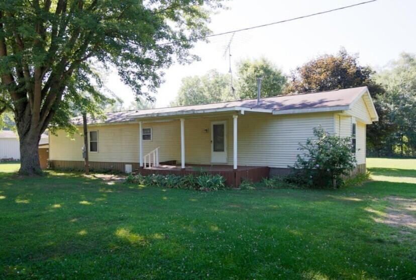 16433 Floating Bridge Road Three Rivers, MI 49093 - Photo 1 of 24 thumbnail_IMG_4749