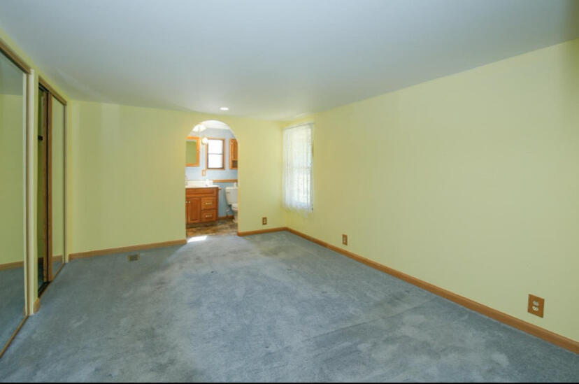 16433 Floating Bridge Road Three Rivers, MI 49093 - Photo 11 of 24 IMG_4785