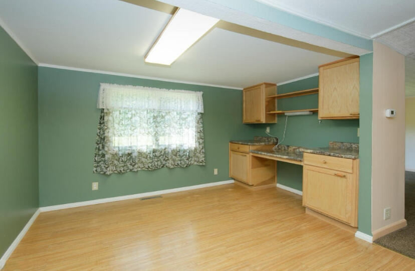 16433 Floating Bridge Road Three Rivers, MI 49093 - Photo 8 of 24 IMG_4784