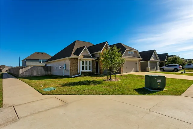 $305,000 | 2101 Polmont Drive, Bryan, TX 77807