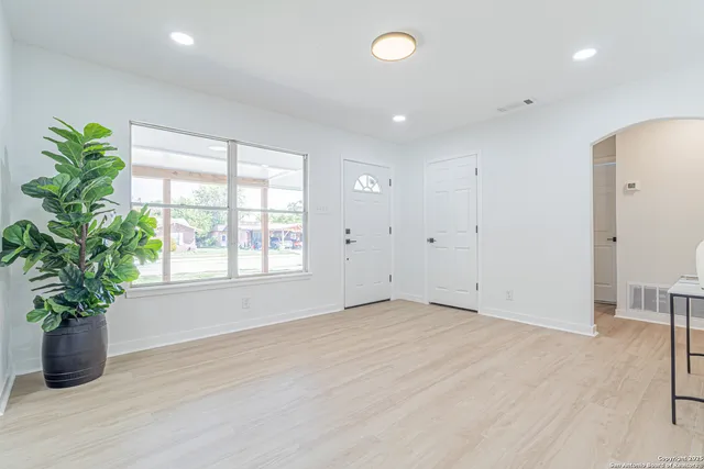 $249,900 | 7310 Westbriar, San Antonio, TX 78227