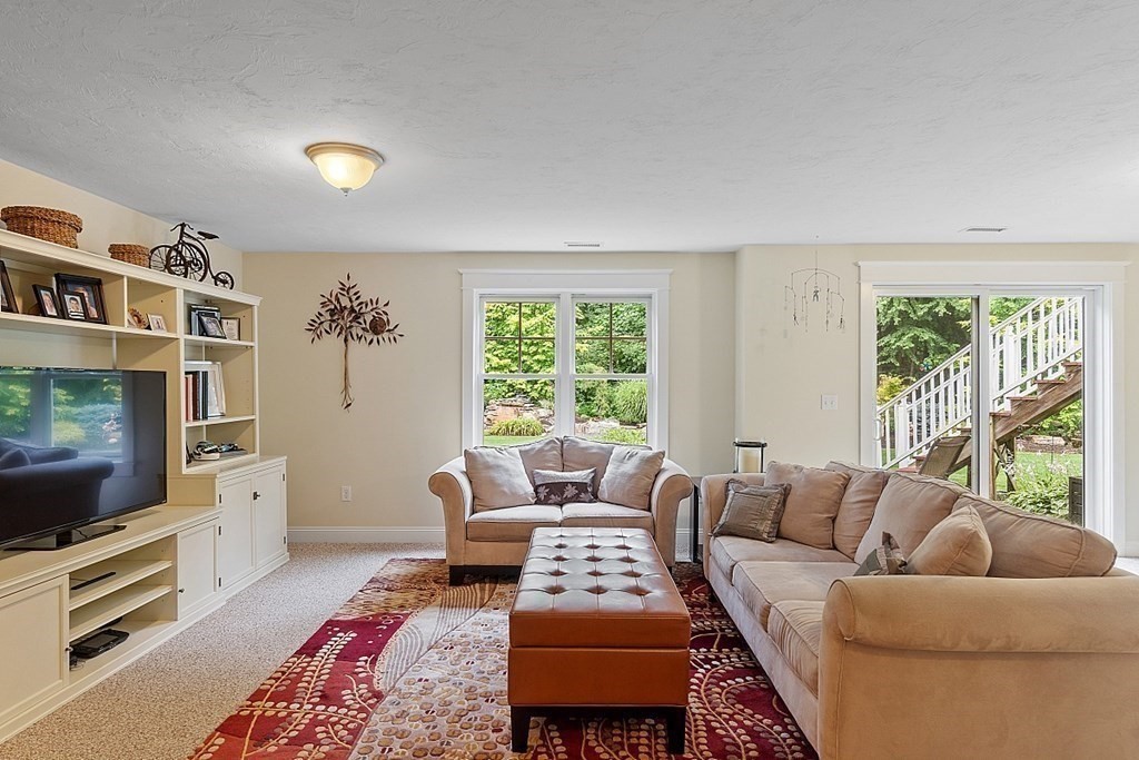 17 Whitney Road Berlin, MA 01503 - Photo 31 of 42 Gallery Image 31