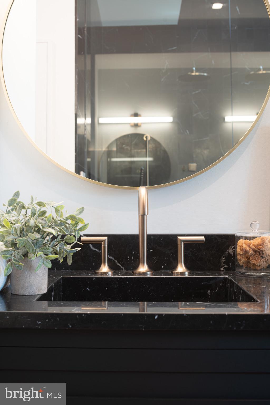 2324 Sansom Street Philadelphia, PA 19103 - Photo 56 of 82 a view of entryway