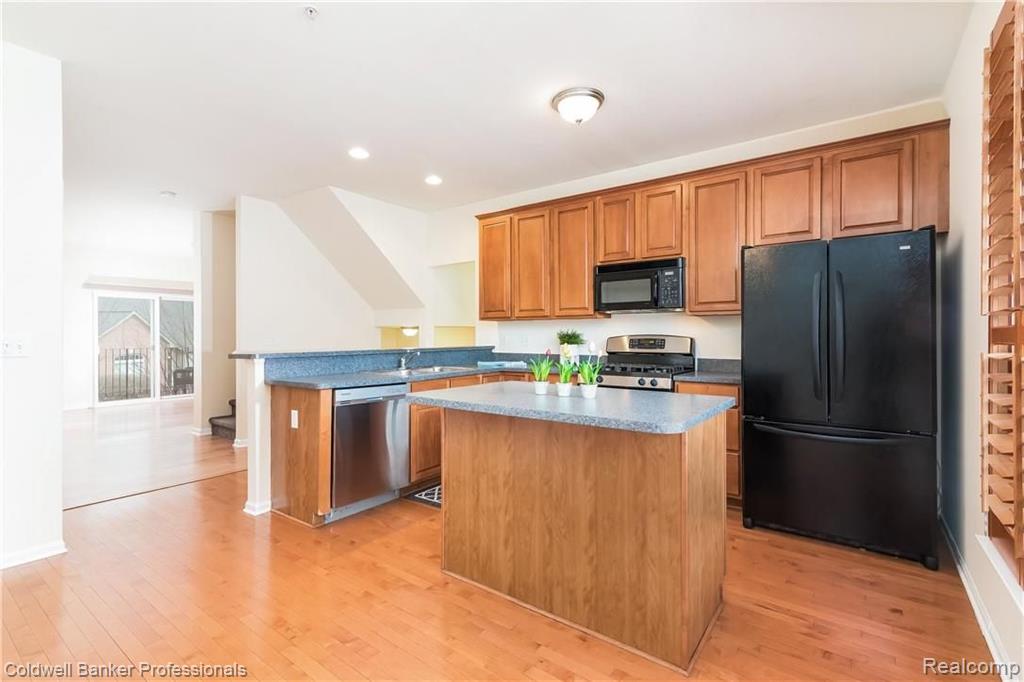 702 Cherry Orchard Road Canton, MI 48188 - Photo 6 of 31