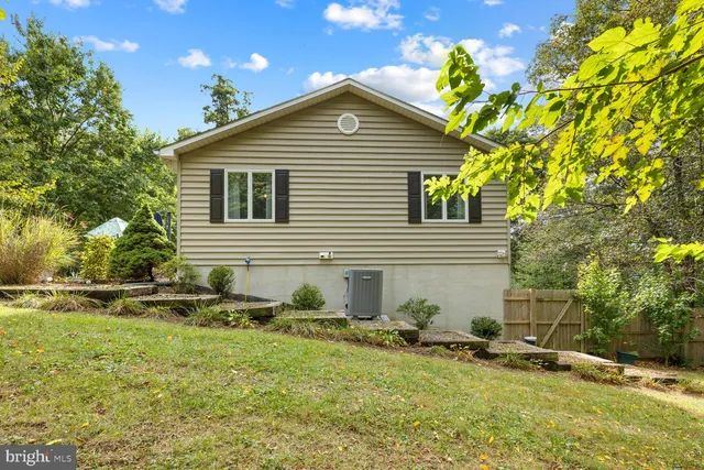 $625,000 | 2891 Saumsville Road, Maurertown, VA 22644