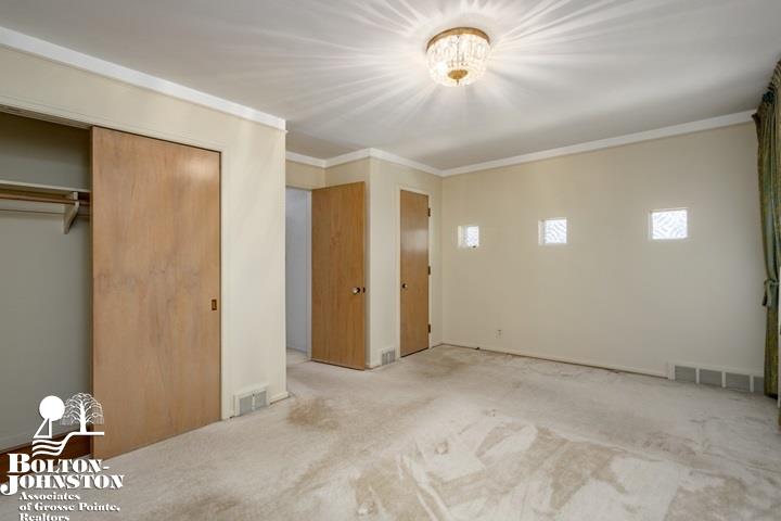 412 Lexington Road Grosse Pointe Farms, MI 48236 - Photo 19 of 43