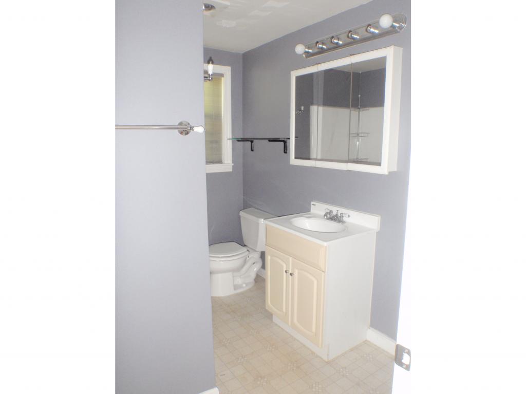 122 Moose Club Park Road Goffstown, NH 03045 - Photo 6 of 12 Gallery Image 6