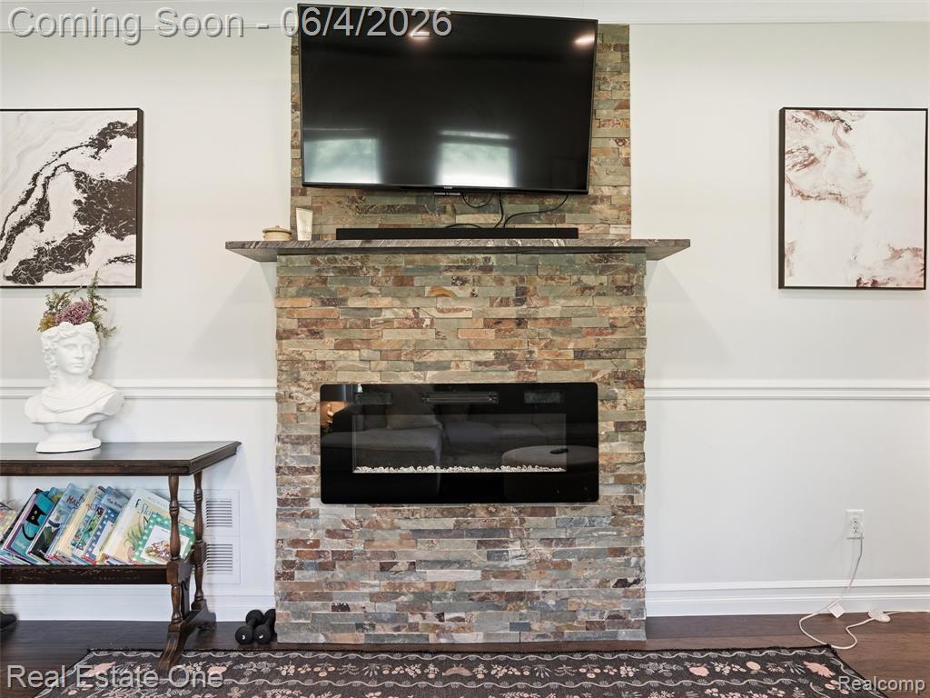 879 North Hacker Road Howell, MI 48843 - Photo 18 of 54