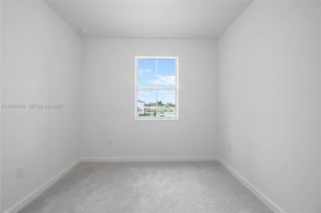 $3,200 | 2729 Southeast 25th Avenue, Homestead, FL 33035