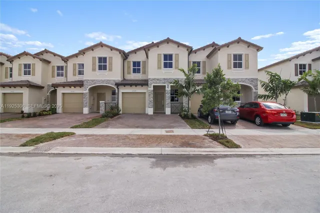 $3,200 | 2729 Southeast 25th Avenue, Homestead, FL 33035