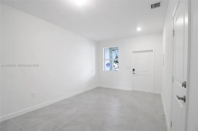 $3,200 | 2729 Southeast 25th Avenue, Homestead, FL 33035