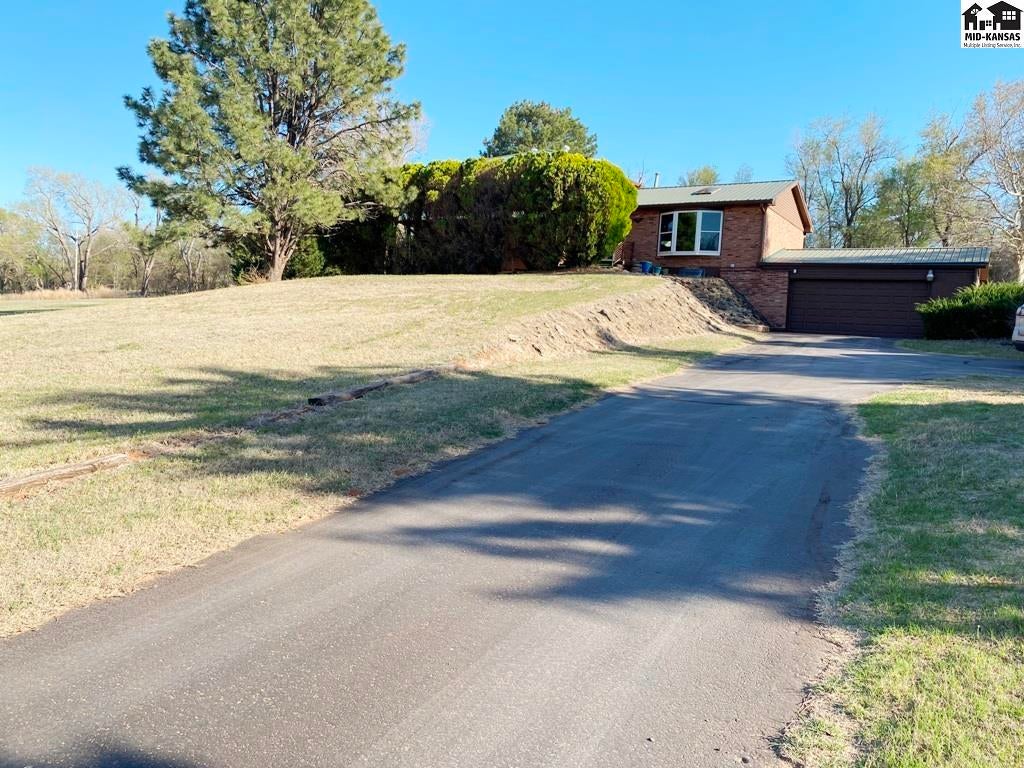 801 Meadow Ridge Road Kiowa, KS 67070 - Photo 1 of 1 Gallery Image 1