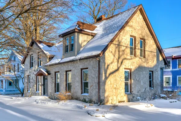 $285,000 | 1112 Jefferson Avenue, La Porte, IN 46350