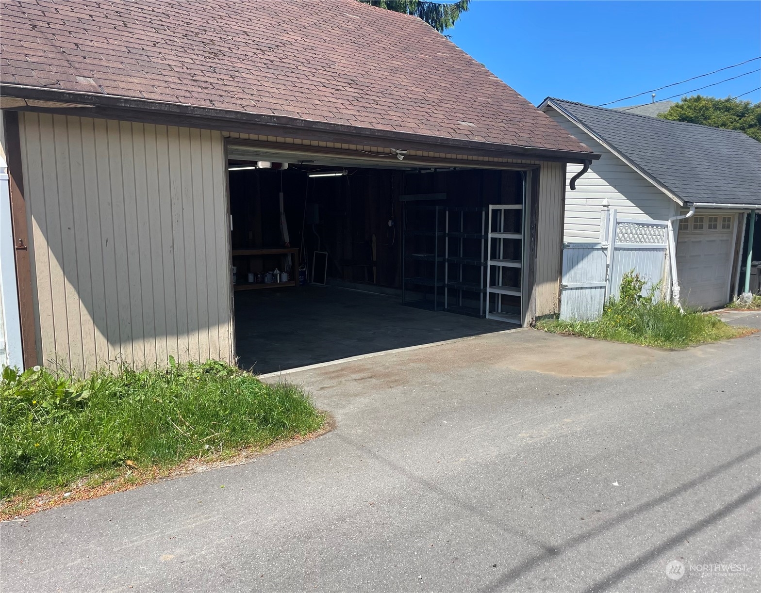 2215 Rockefeller Avenue Everett, WA 98201 - Photo 26 of 28 a front view of a house having yard