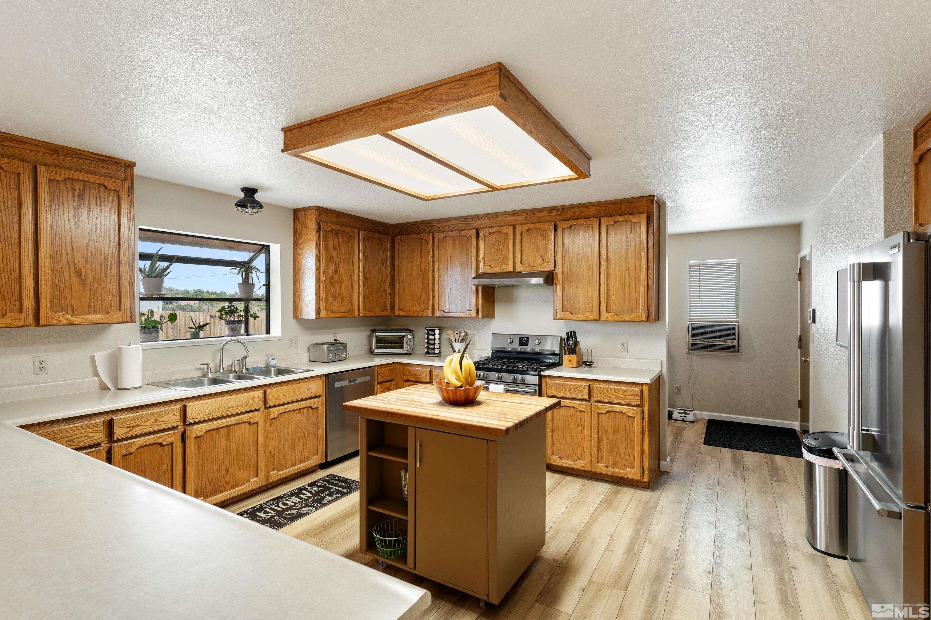 505 Utah Street Reno, NV 89506 - Photo 4 of 38 Photo 4