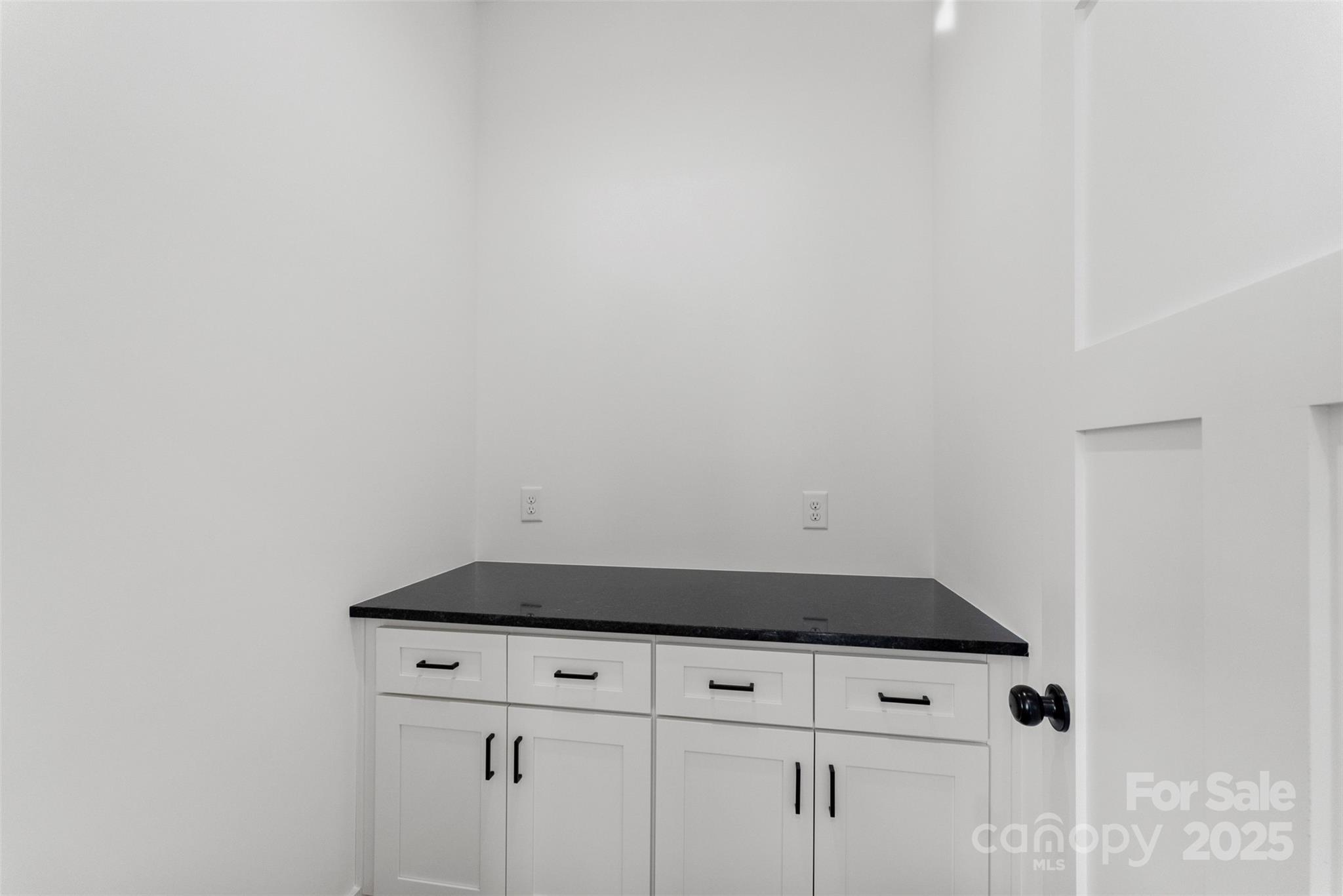 4085 Miller Road Salisbury, NC 28147 - Photo 11 of 46 a close view of kitchen cabinets