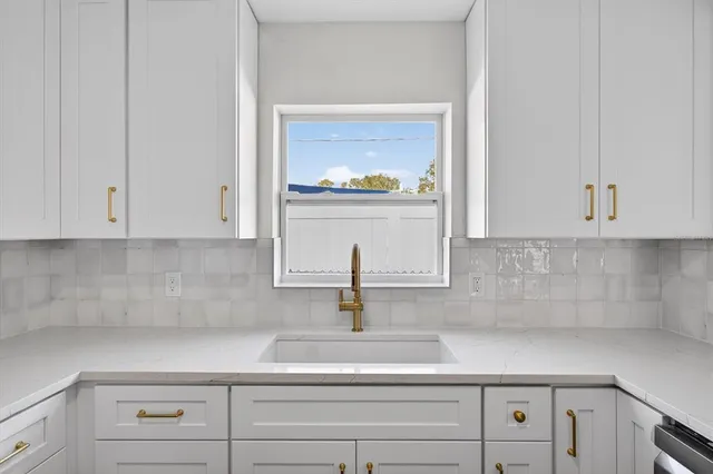 $615,000 | 5701 14th Avenue North, St. Petersburg, FL 33710