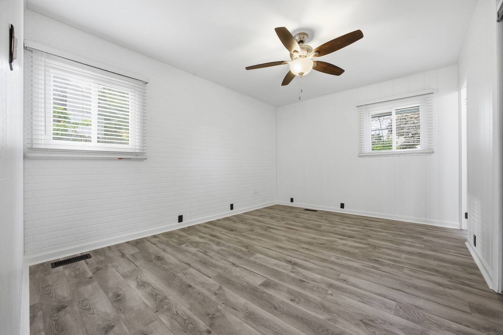 6 Beacon Avenue Romeoville, IL 60446 - Photo 14 of 24 Gallery Image 14