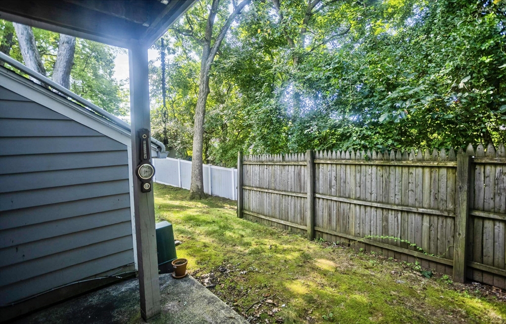 409 Nassau Drive, Unit 409 Springfield, MA 01129 - Photo 6 of 40 Gallery Image 6