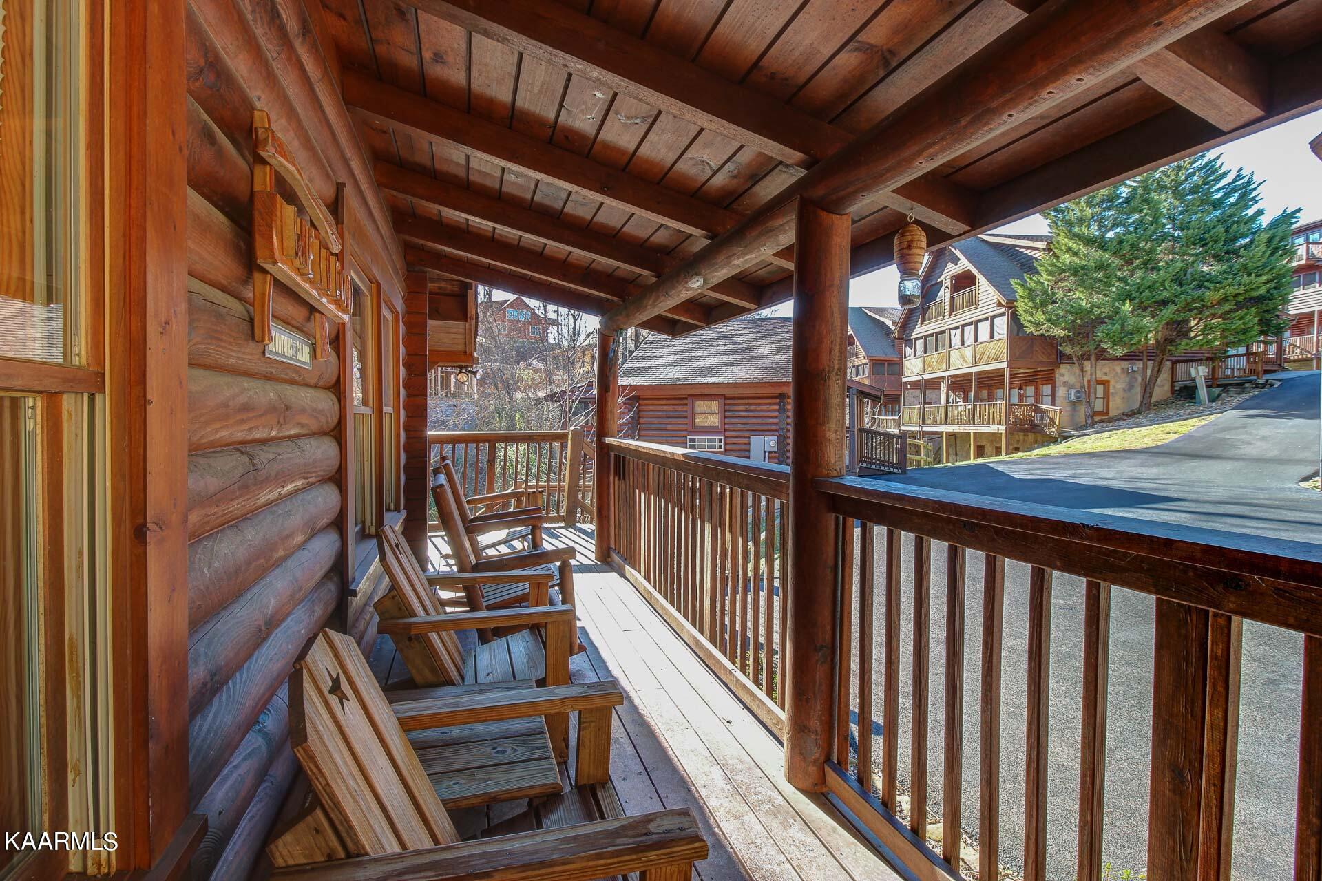 336 Big Bear Way Pigeon Forge, TN 37863 - Photo 35 of 51 35