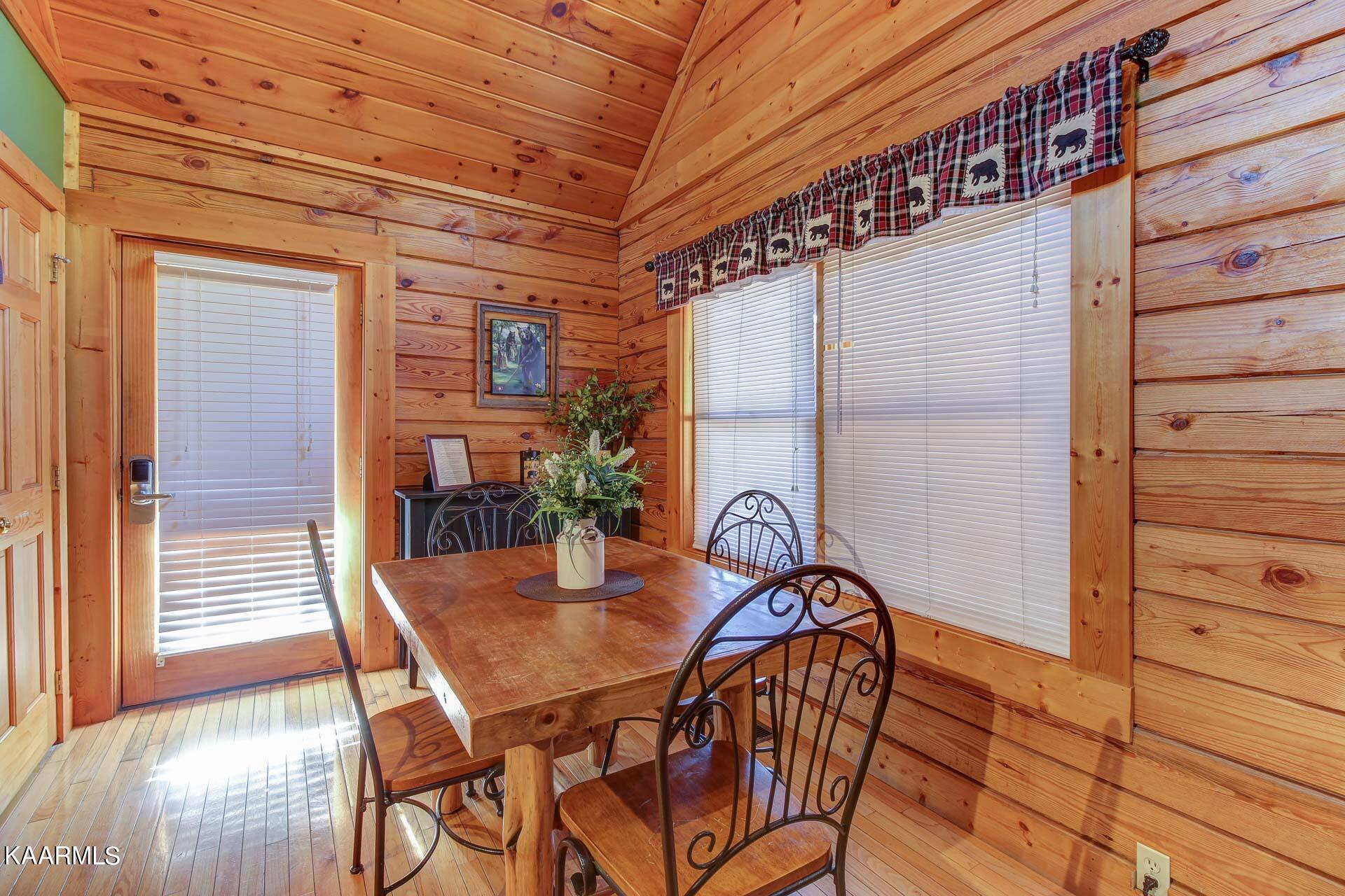 336 Big Bear Way Pigeon Forge, TN 37863 - Photo 7 of 51 07