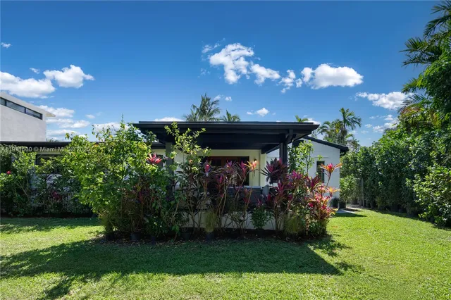 a view of a porch with a yard