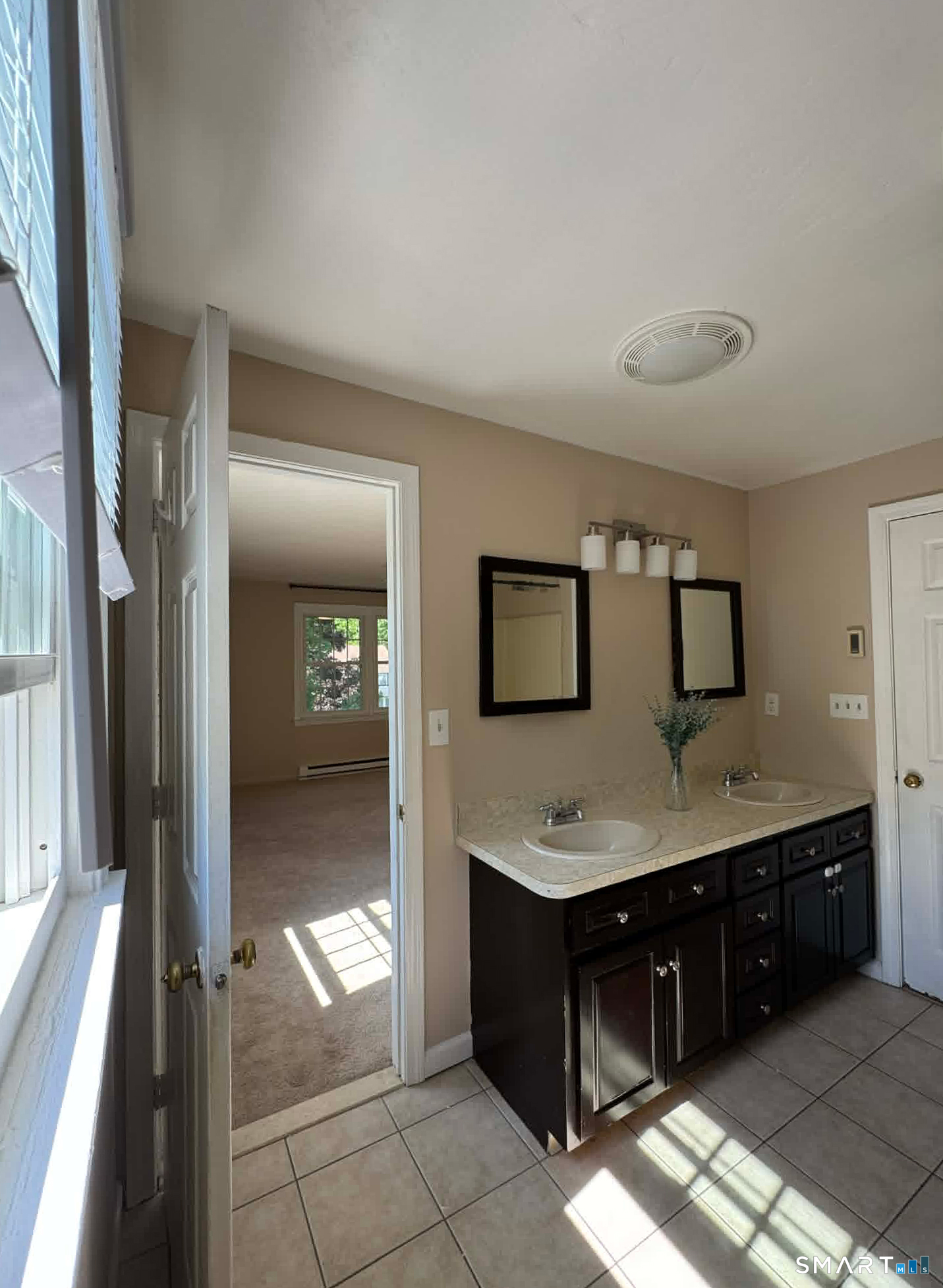 10 Countryside Lane, Unit 1 Middletown, CT 06457 - Photo 18 of 28