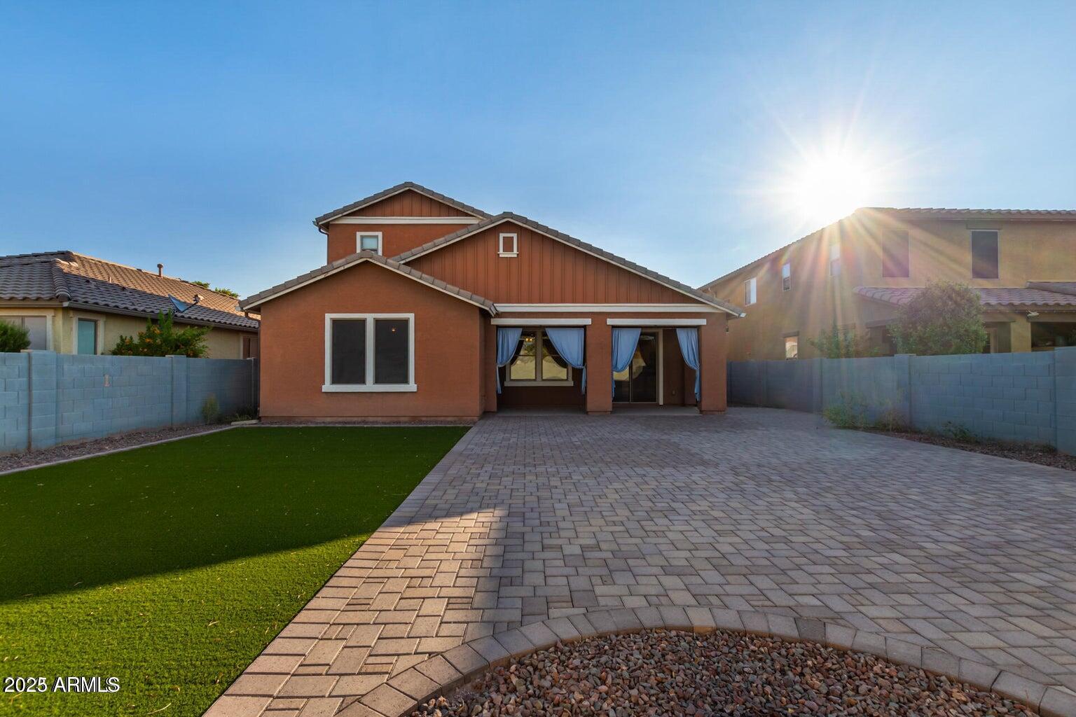 4674 South Twinleaf Drive Gilbert, AZ 85297 - Photo 18 of 18 a view of outdoor space yard and front view of a house