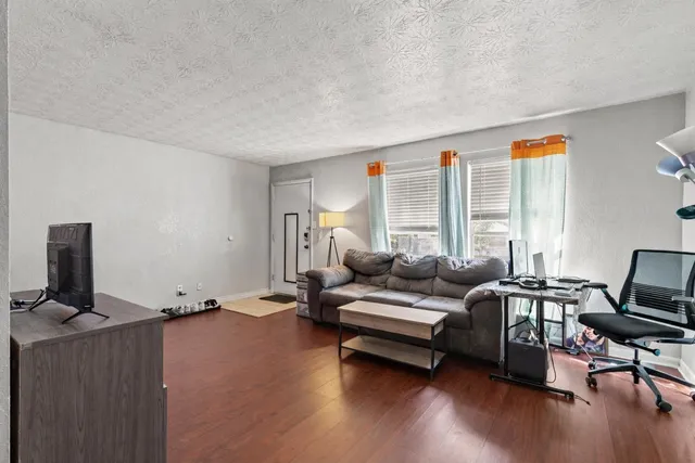 $69,900 | 2020 Continental Avenue, Unit 135, Tallahassee, FL 32304