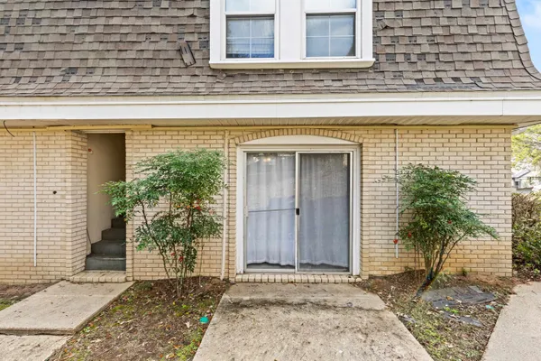 $69,900 | 2020 Continental Avenue, Unit 135, Tallahassee, FL 32304