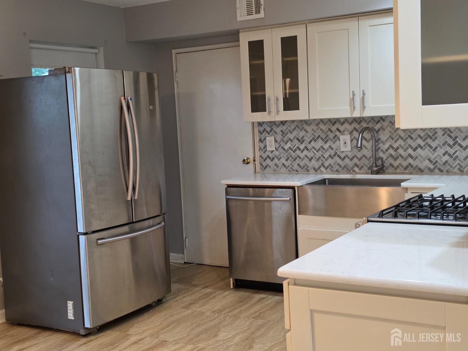 192 Evergreen Road, Unit 7B Edison, NJ 08837 - Photo 2 of 21