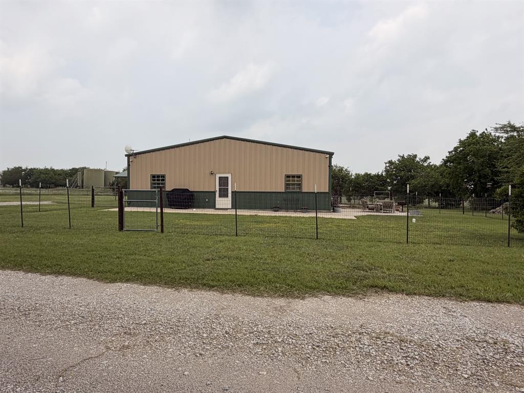 1746 County Road 4522 Decatur, TX 76234 - Photo 12 of 23