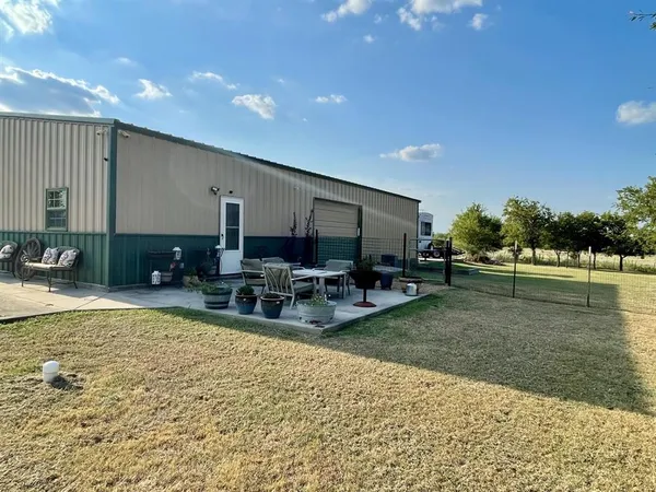 $575,000 | 1746 County Road 4522, Decatur, TX 76234