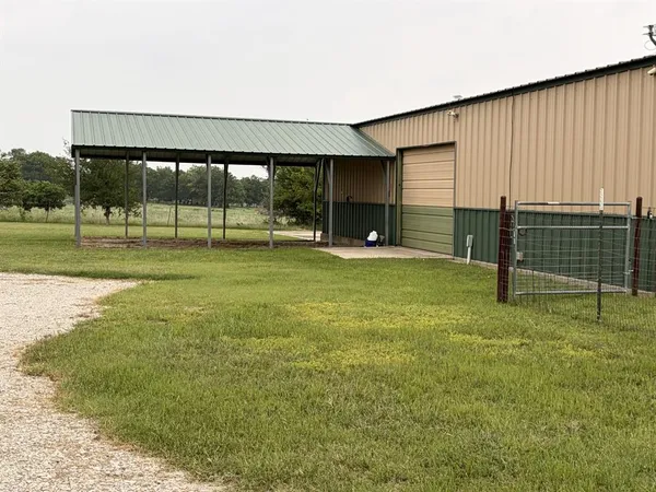 $575,000 | 1746 County Road 4522, Decatur, TX 76234