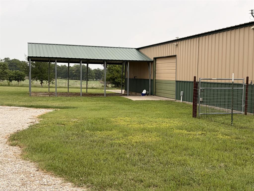 1746 County Road 4522 Decatur, TX 76234 - Photo 5 of 23