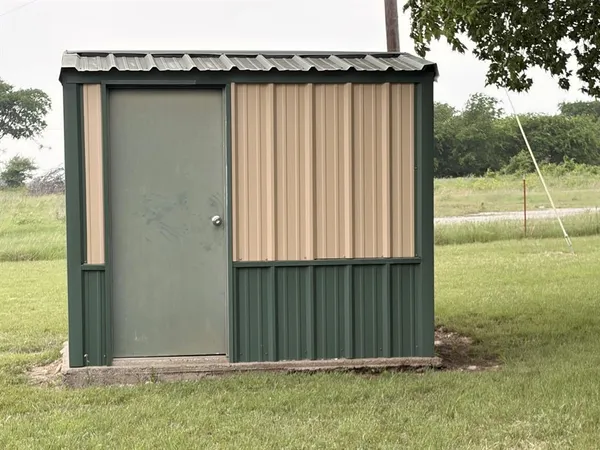 $575,000 | 1746 County Road 4522, Decatur, TX 76234