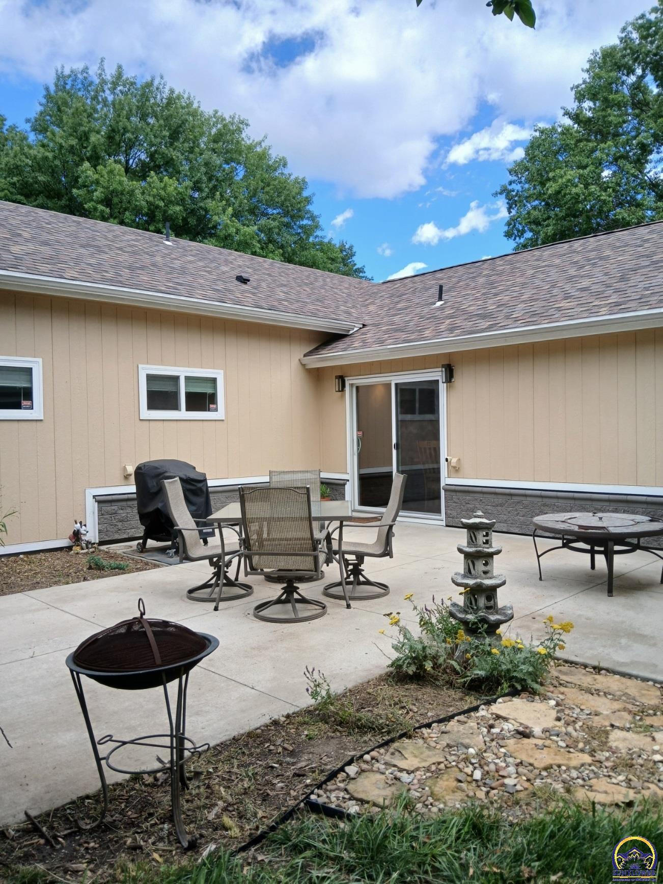 301 Southwest Yorkshire Road Topeka, KS 66606 - Photo 81 of 82