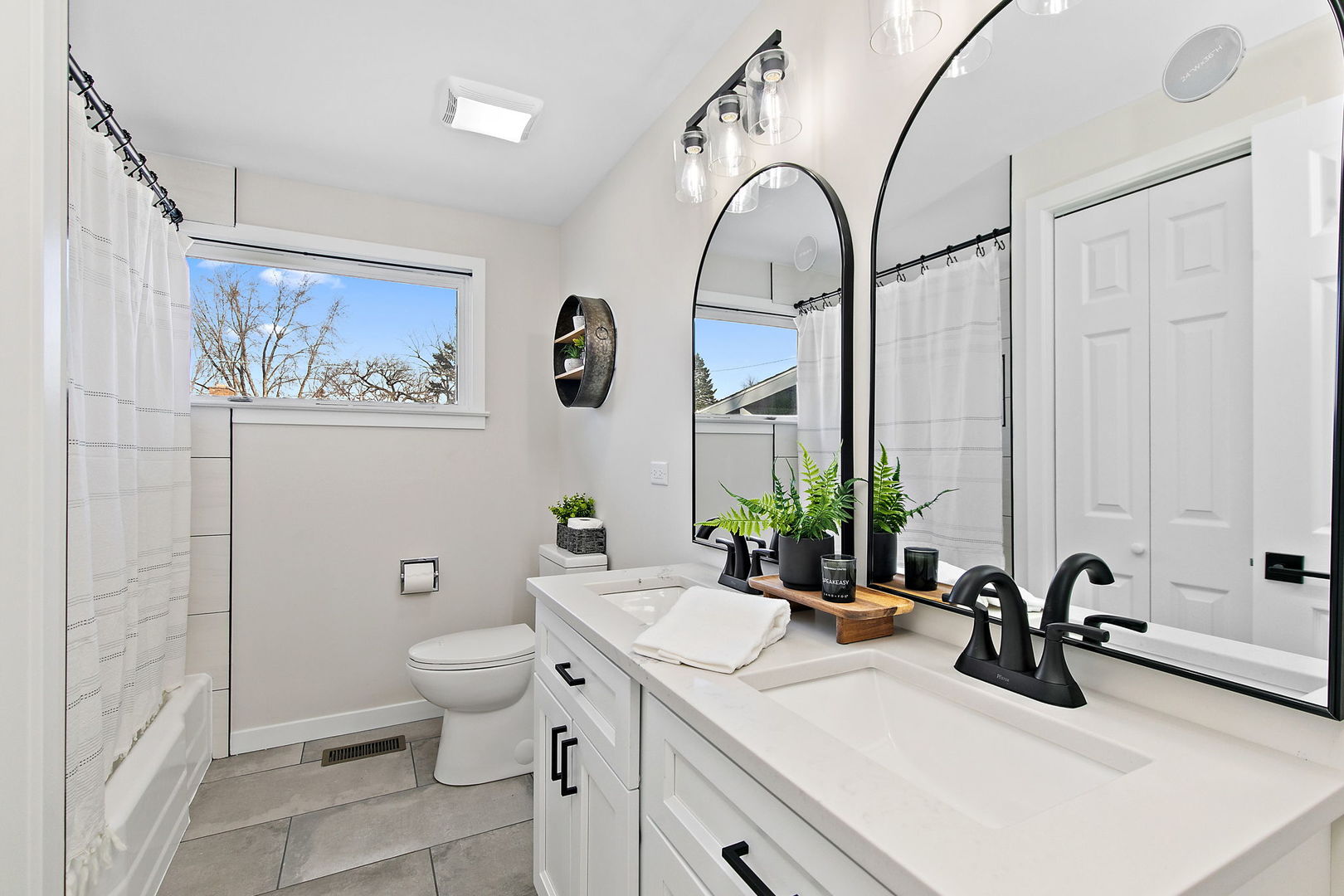 411 South 1st Street Elburn, IL 60119 - Photo 12 of 23