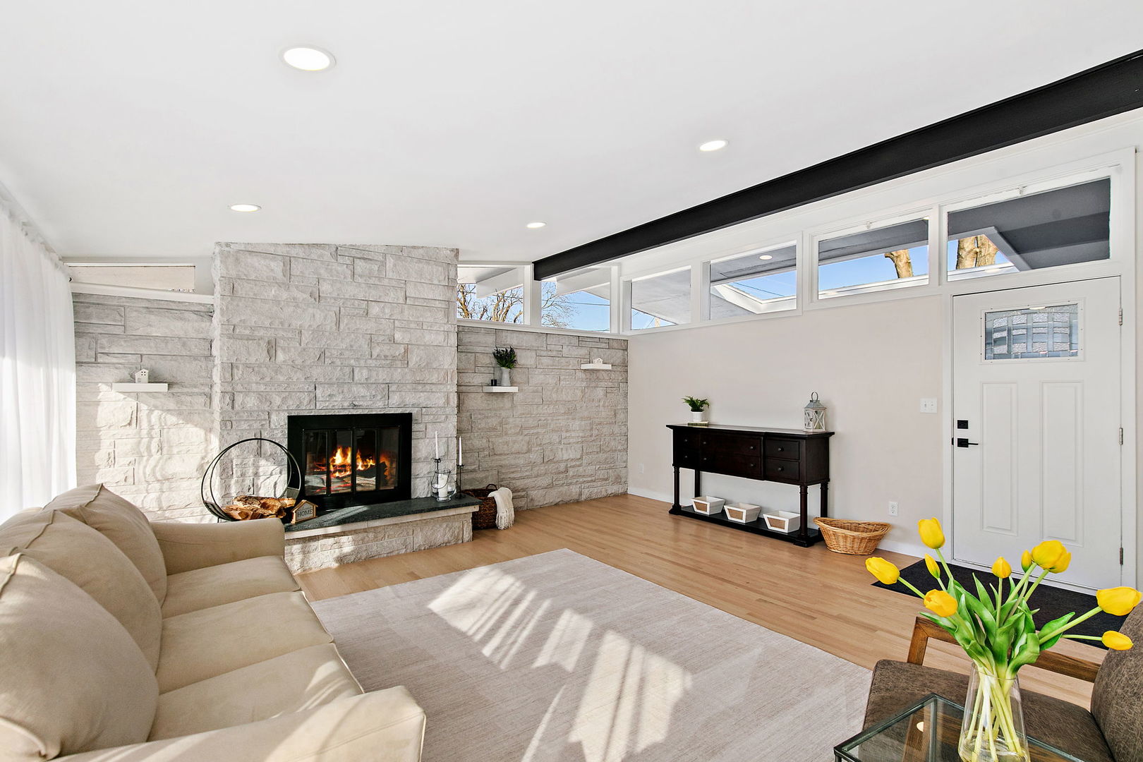 411 South 1st Street Elburn, IL 60119 - Photo 3 of 23