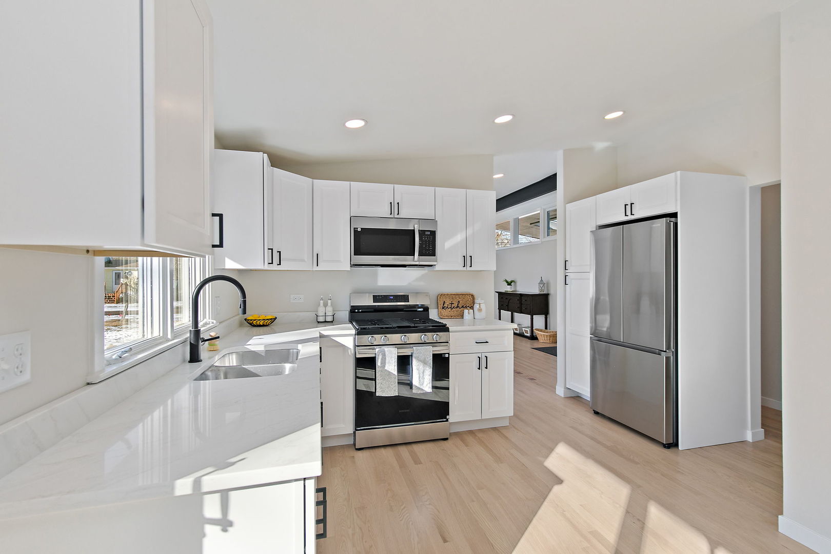 411 South 1st Street Elburn, IL 60119 - Photo 10 of 23