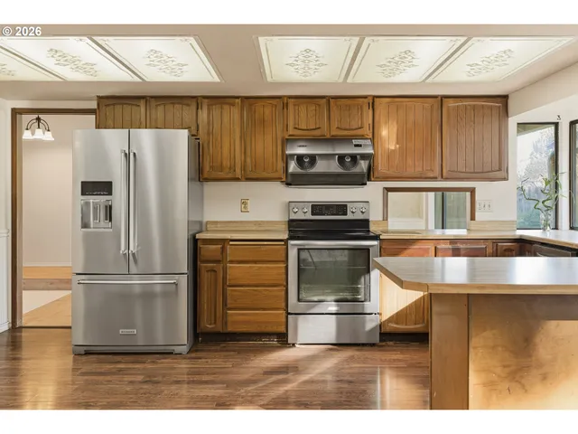 $525,000 | 21216 Southwest Martinazzi Avenue, Tualatin, OR 97062