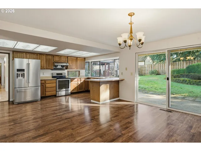 $525,000 | 21216 Southwest Martinazzi Avenue, Tualatin, OR 97062