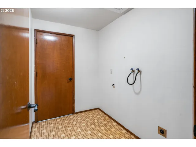 $525,000 | 21216 Southwest Martinazzi Avenue, Tualatin, OR 97062