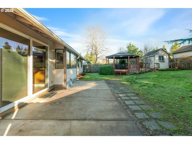 $525,000 | 21216 Southwest Martinazzi Avenue, Tualatin, OR 97062